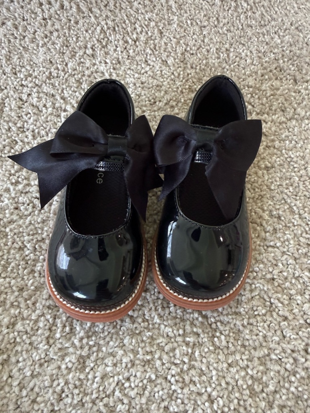 Baby 6 shoes (8 pair) - Picture 9 of 9